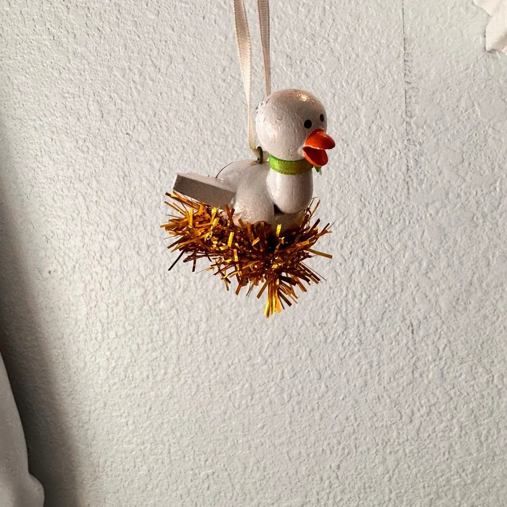 1988 Dakin Inc Wooden Duck Nest Ornament Twig Tinsel Whimsical Holiday Christmas